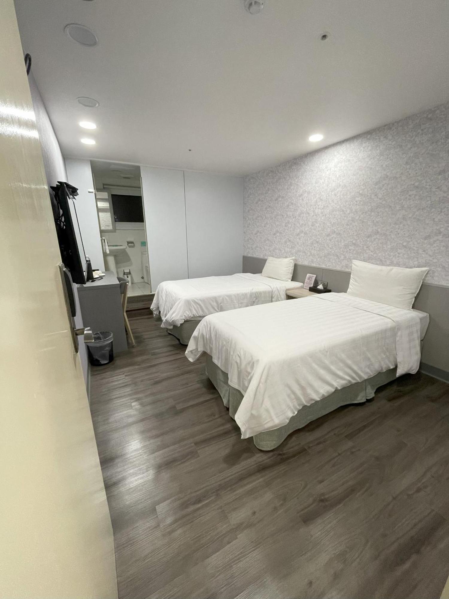 歐法行旅 O Fun Hotel Tajpej Zewnętrze zdjęcie