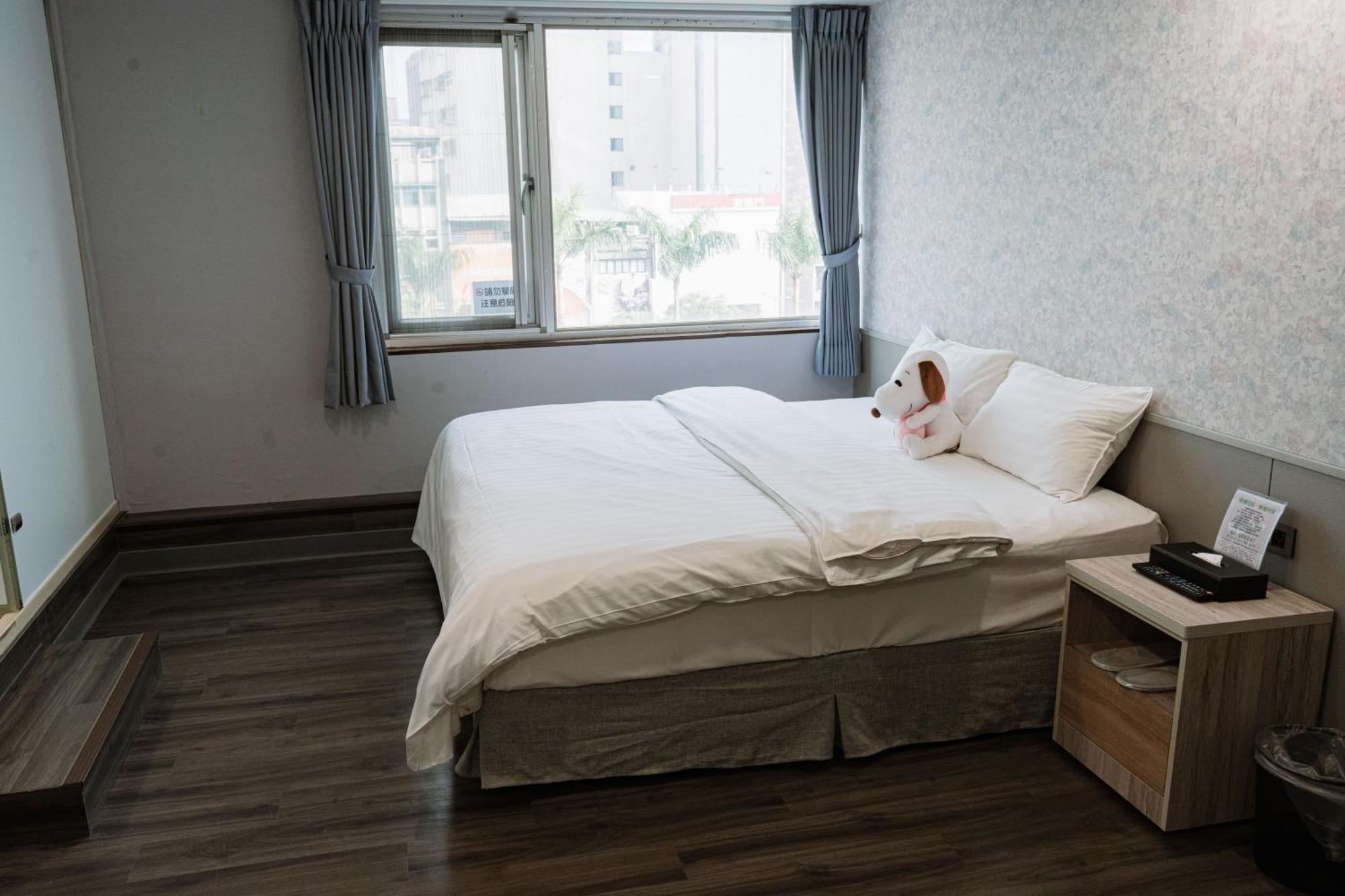 歐法行旅 O Fun Hotel Tajpej Zewnętrze zdjęcie