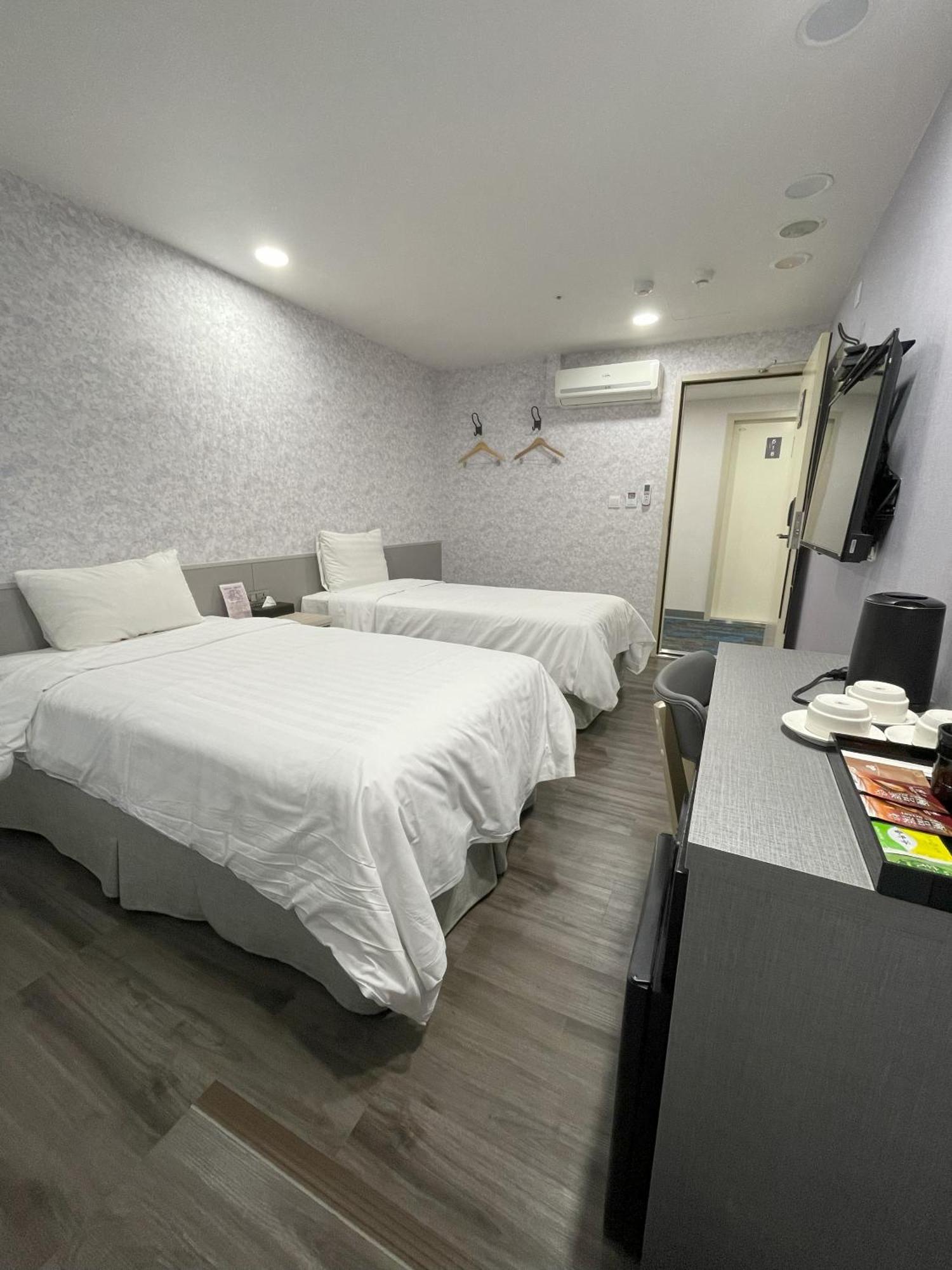 歐法行旅 O Fun Hotel Tajpej Zewnętrze zdjęcie